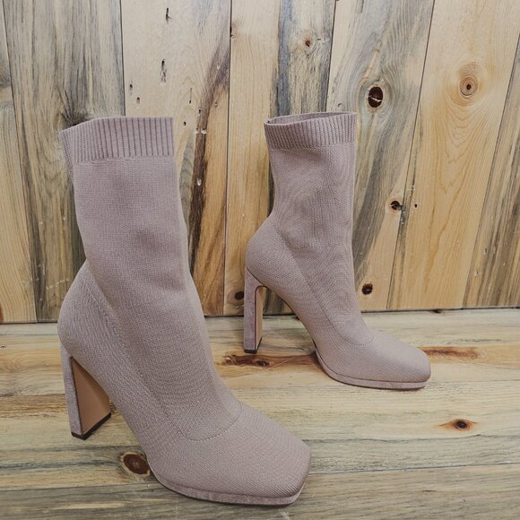 Lulu's Synoy Nude Sock Boots - Picture 5 of 9
